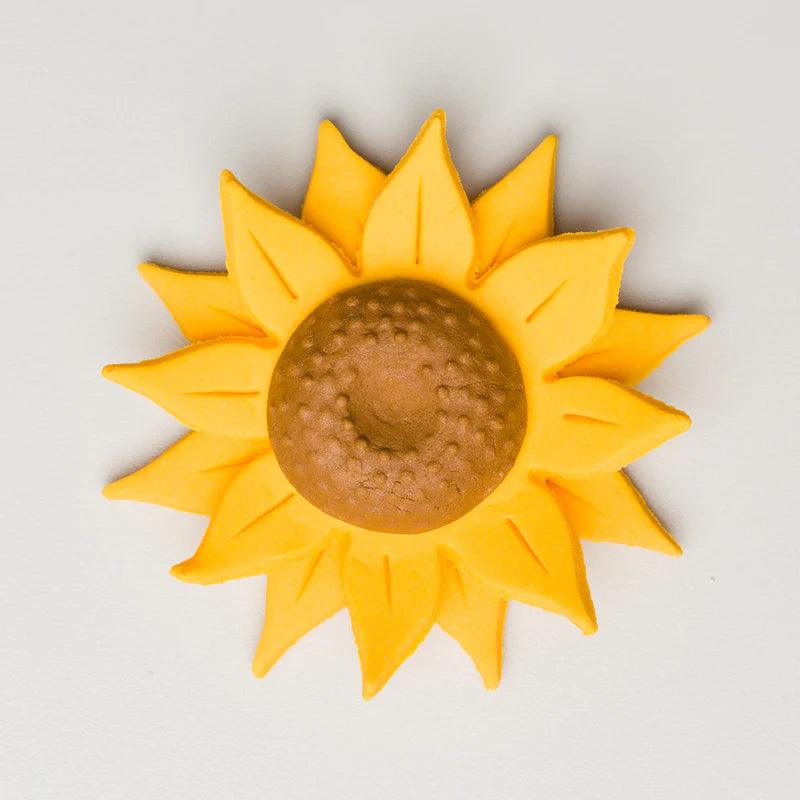 2.5" Sunflower - Yellow* - Sweet Life Cake Supply