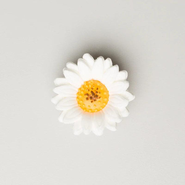 Gum Paste Flowers White Shasta Daisy 1.5”* - Sweet Life Cake Supply