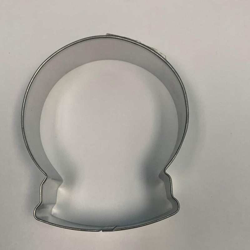 Cookie Cutter Snowglobe 3.5"