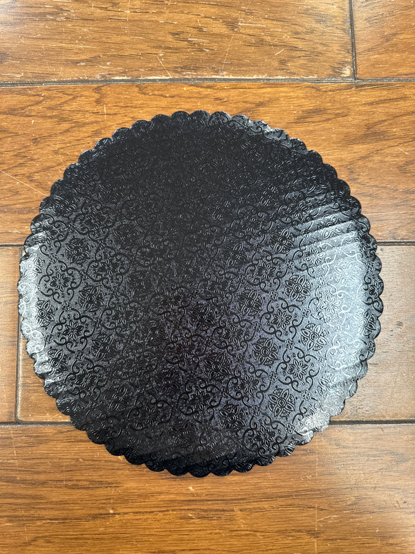 Round Black Scalloped Plate 10" - Sweet Life Cake Supply