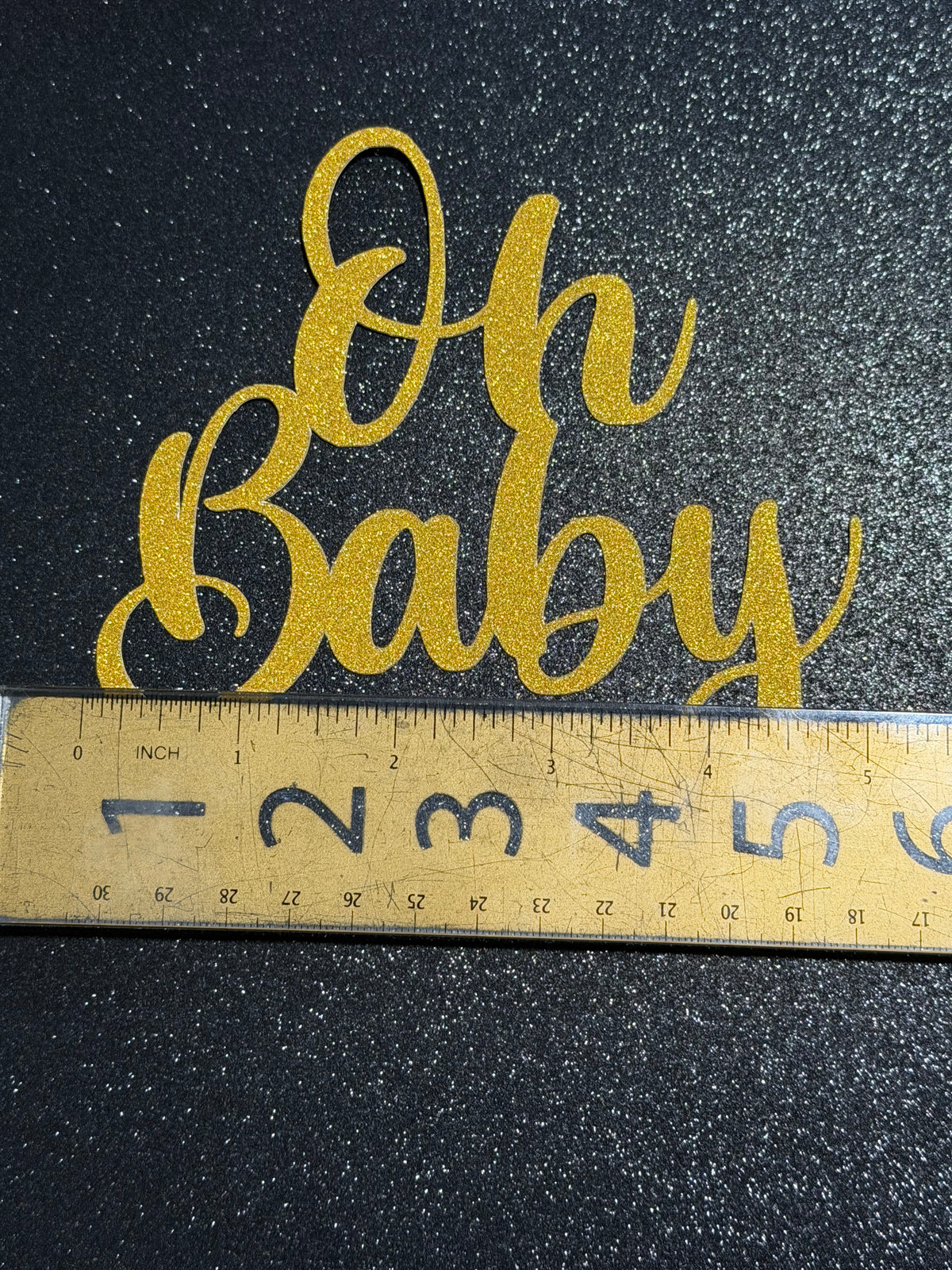 Oh Baby Gold Cake Layon