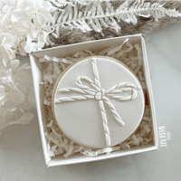 Little Biskut Present Twine Bow Debosser - Sweet Life Cake Supply