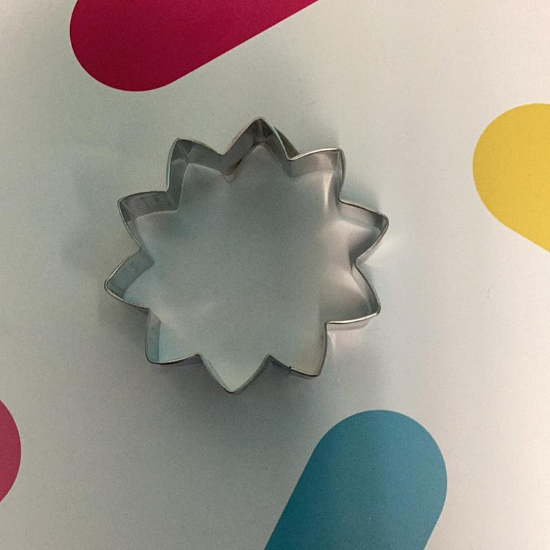 Cookie Cutter Sunflower 3.25"