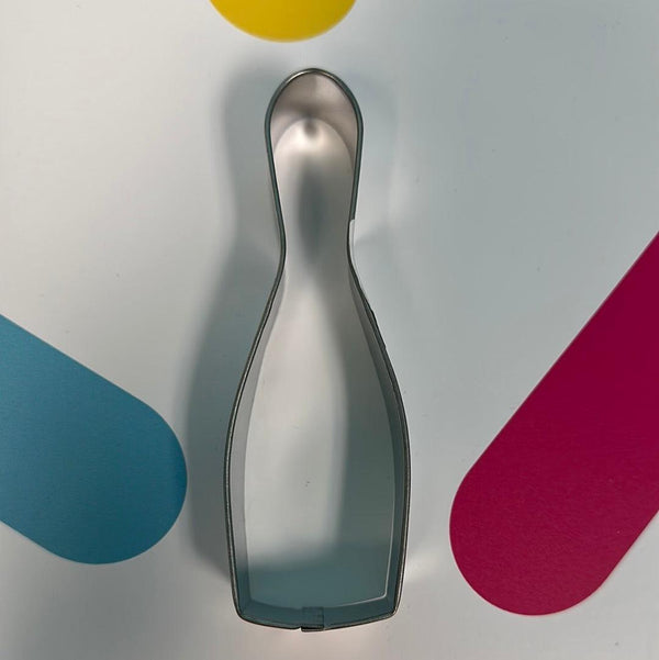 Cookie Cutter Bowling Pin 5” - Sweet Life Cake Supply