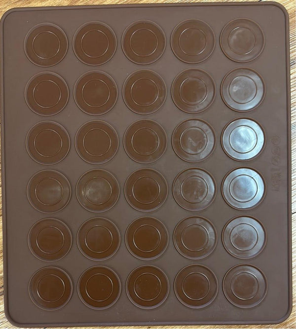 Sweet Life Quarter Sheet Silicone Macaron Baking Mat - Sweet Life Cake Supply