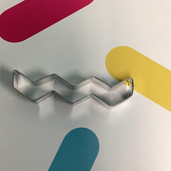 Cookie Cutter Chevron 5.5" - Sweet Life Cake Supply